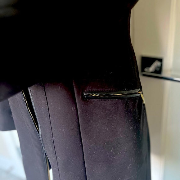 Zara basic black coat, slim fit in size small - Picture 6 of 6